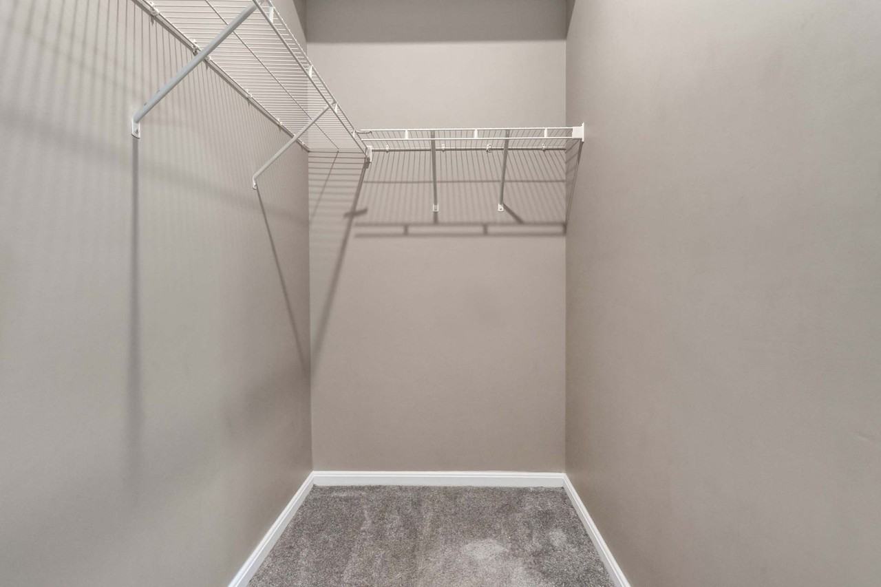 Columbus Lofts - Photo 6 of 33
