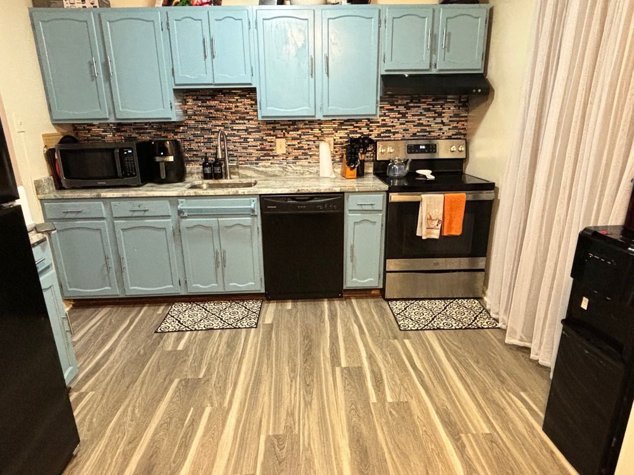 8719 East Grove - Photo 4 of 18