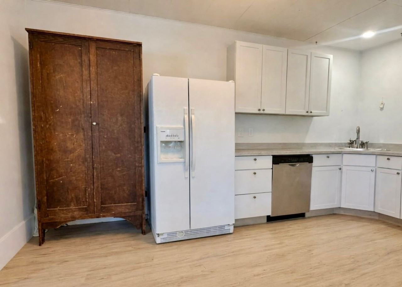 312 E Electric St - Photo 7 of 22