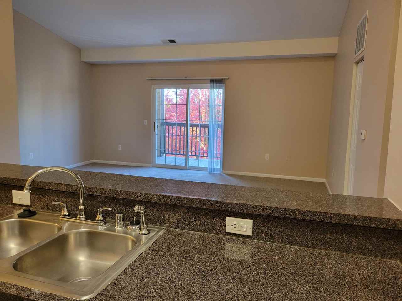 40 Hunt Club Dr #40-403V - Photo 3 of 23