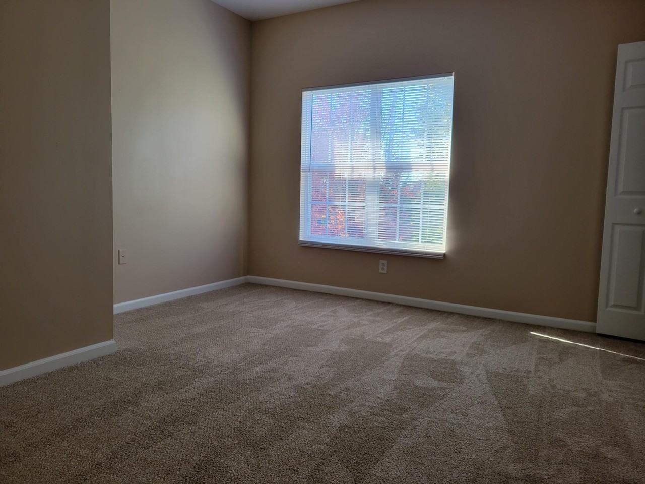 40 Hunt Club Dr #40-403V - Photo 7 of 23