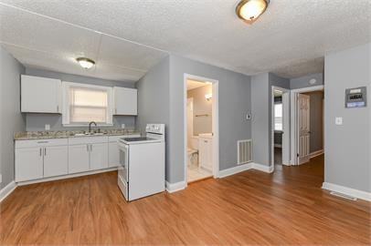 108 Sylvania Ave #4 - Photo 5 of 13