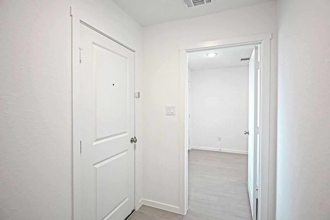 2423 Shady Grv #1 - Photo 3 of 50
