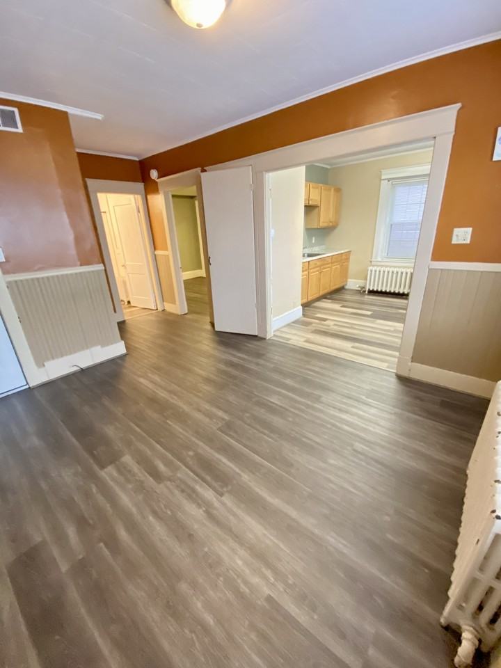 158 Webber Ave #1 - Photo 4 of 8