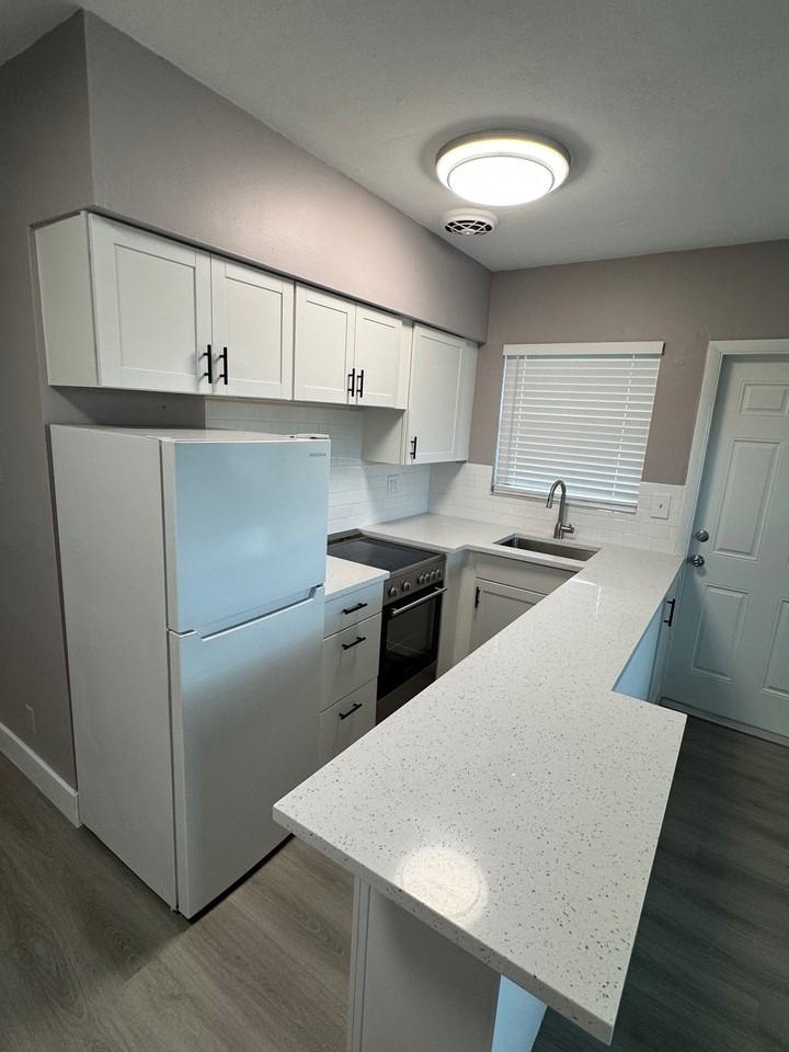 4601 Poinciana St #1 - Photo 3 of 9