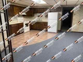 207 1/2 N Columbia St #1 - Photo 4 of 8