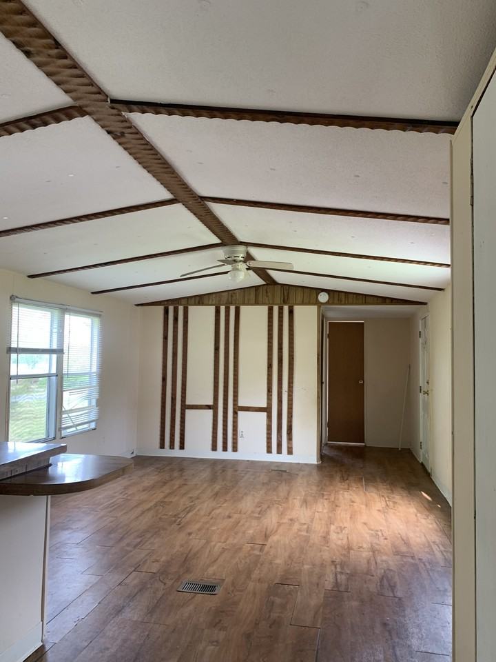 1713 Roscoe Howey Rd #1 - Photo 2 of 11