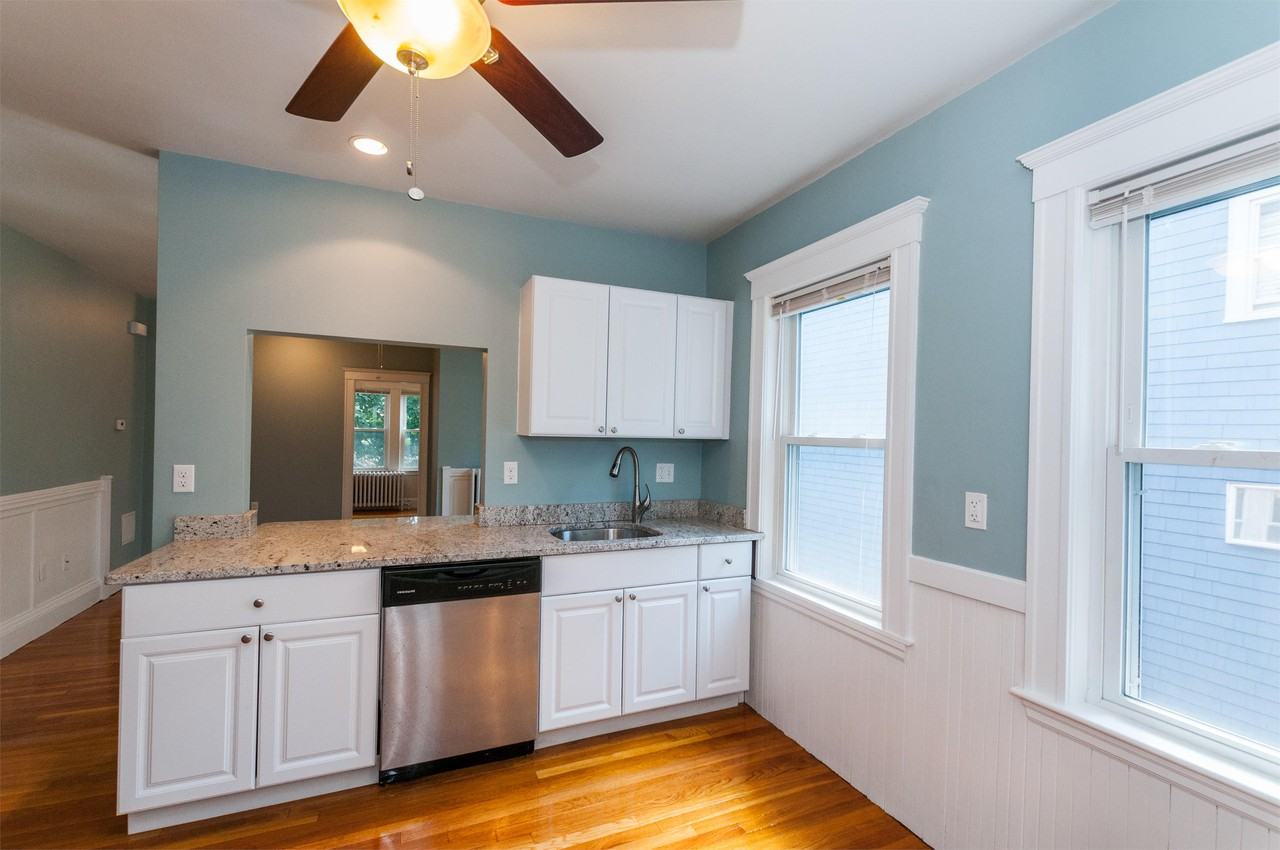 19 Saint Peter St #3 - Photo 3 of 20