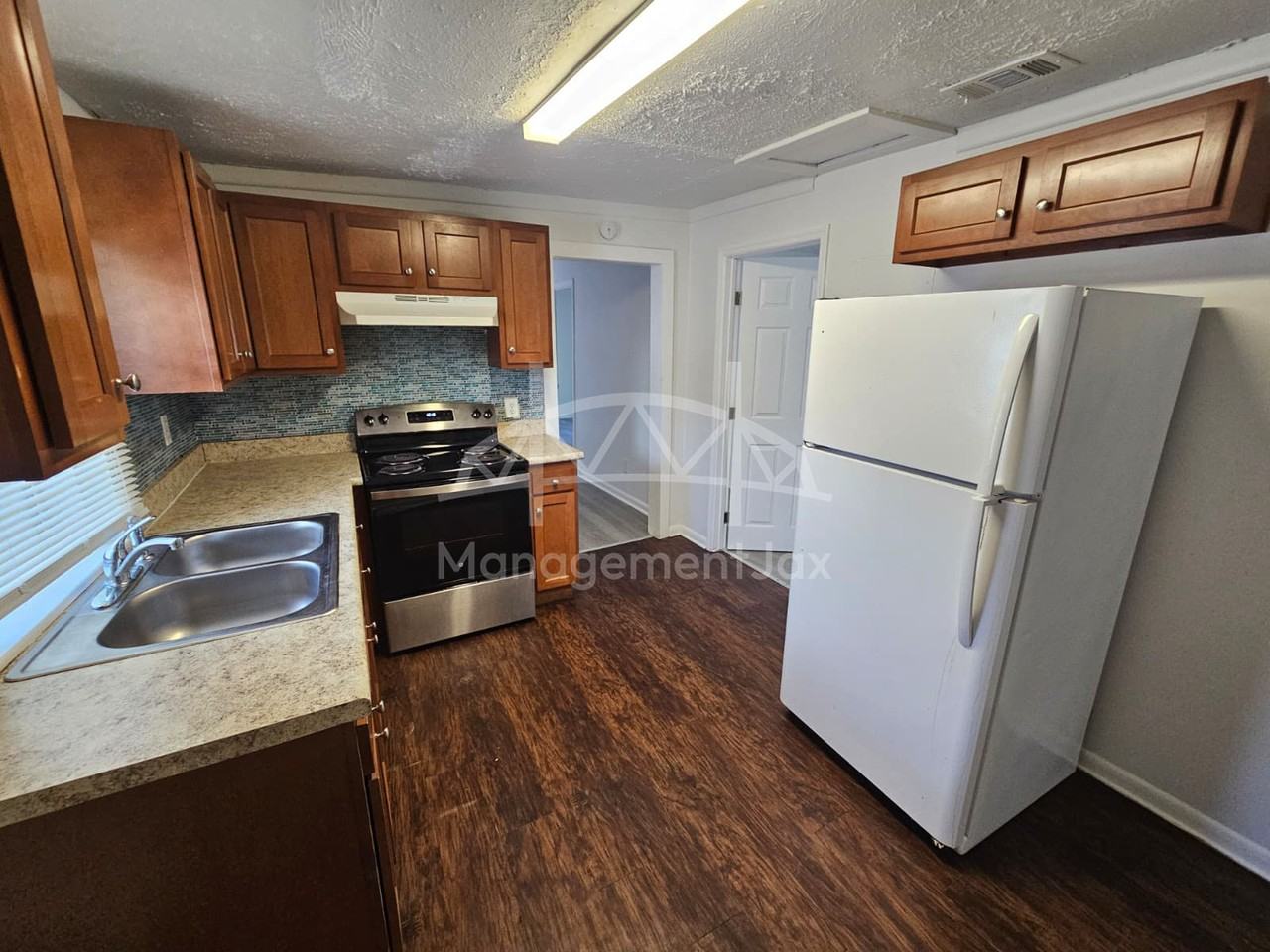 2210 Pullman Ave #1 - Photo 3 of 13