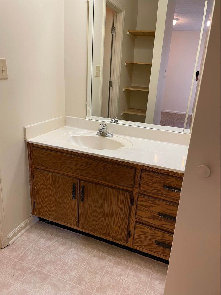 S Porter Dr #8 - Photo 7 of 8