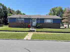 302 E 9th St #1 - Photo 1 of 1