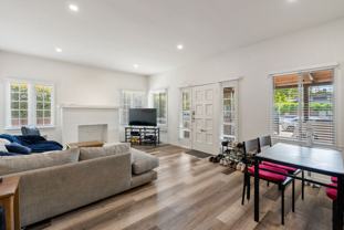 Modern Living: 8 - Photo 1 of 1