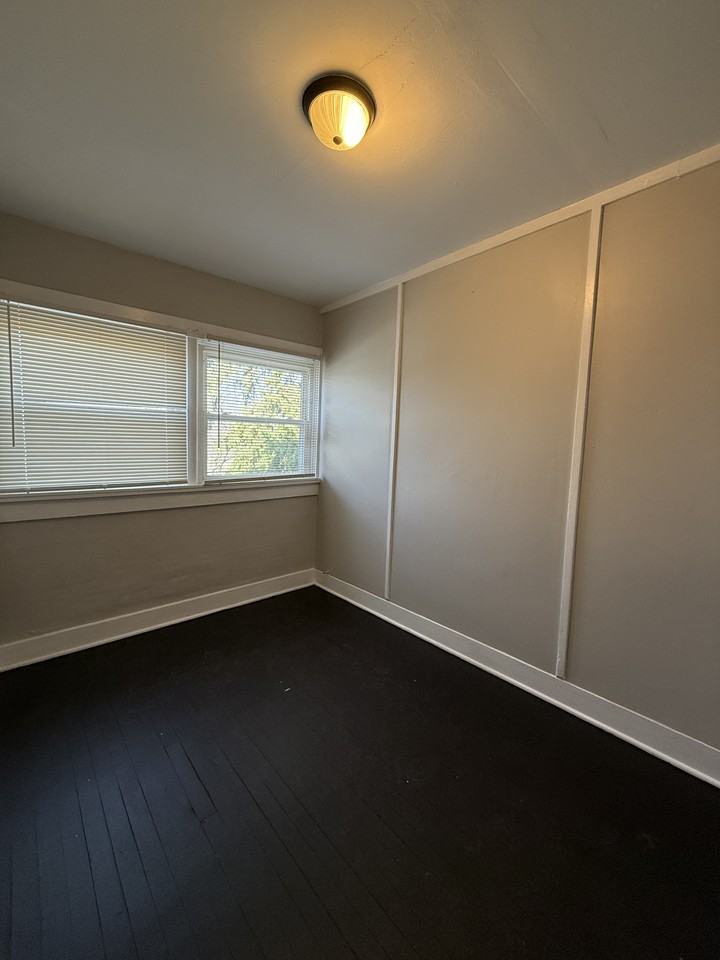 1101 Phillips Ave #1101 - Photo 6 of 19