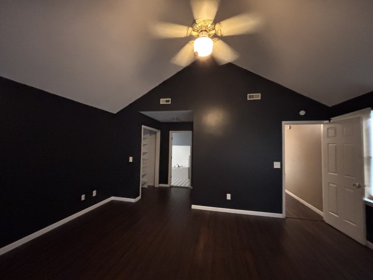 1046 Trotters Blvd #1 - Photo 7 of 11