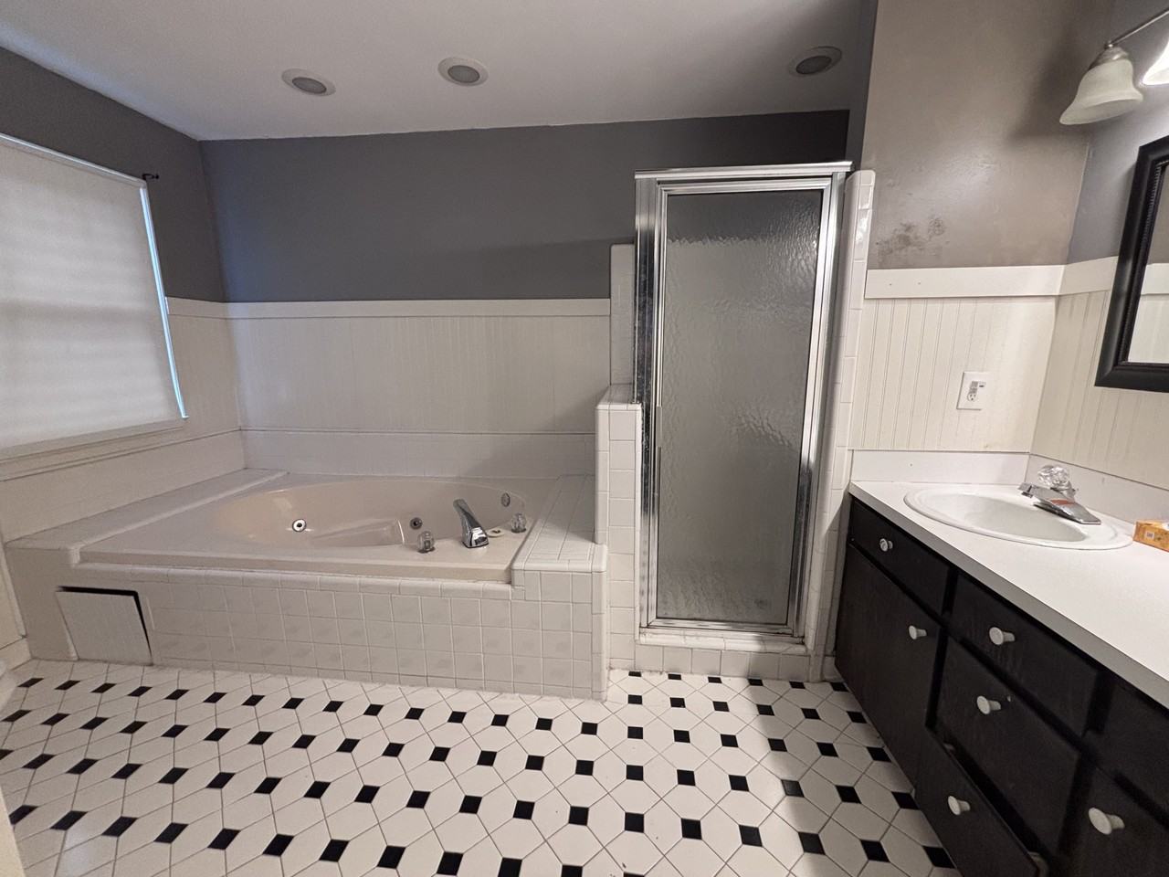 1046 Trotters Blvd #1 - Photo 7 of 10