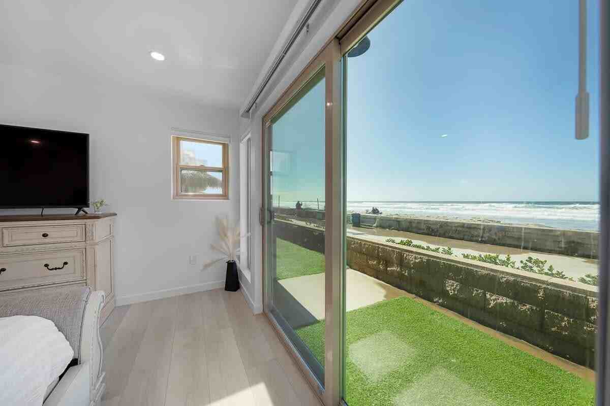 3901 Ocean Front Walk #1 - Photo 7 of 16