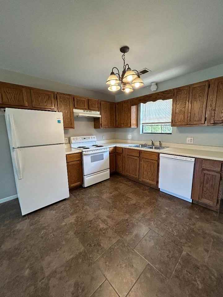 103 Jewell Cv #1 - Photo 4 of 8