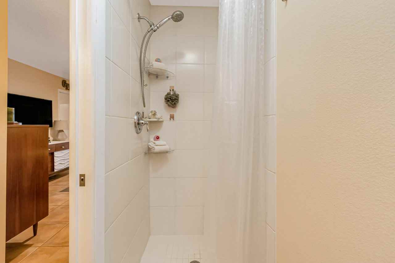 261 Cape Shores Circle 18F - 18F #18F - Photo 3 of 9