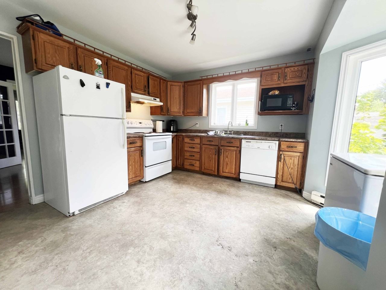 73 Neptune Rd #1 - Photo 5 of 10