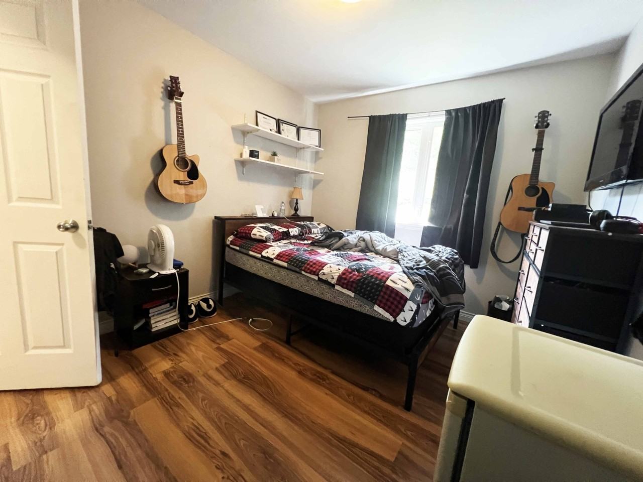 73 Neptune Rd #1 - Photo 6 of 10