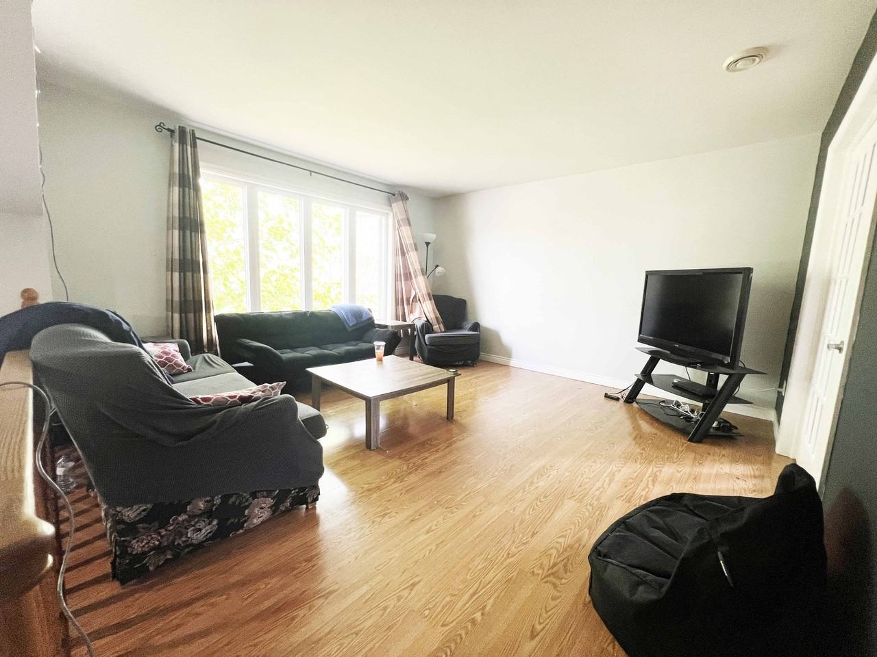 73 Neptune Rd #1 - Photo 7 of 10