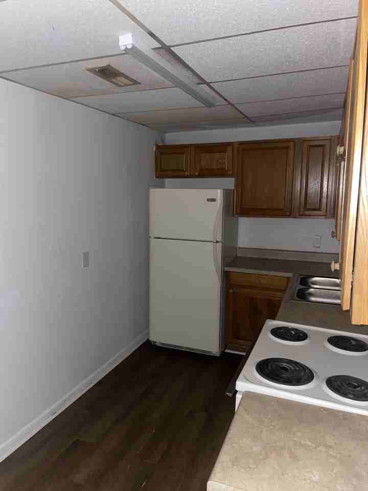 18030 Us Highway 31 #18030APT4 - Photo 2 of 11