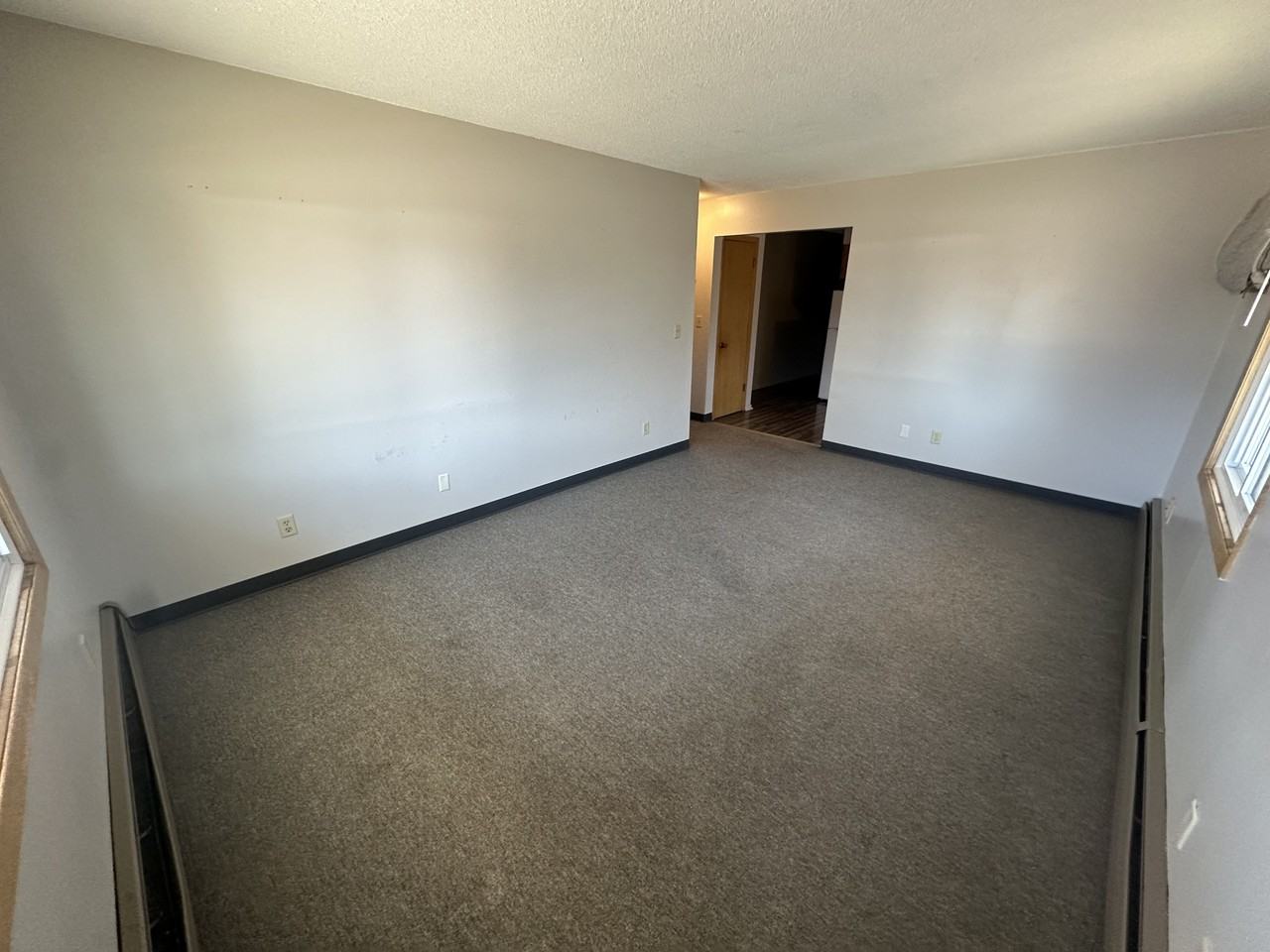 905 N Main St #2 - Photo 7 of 8