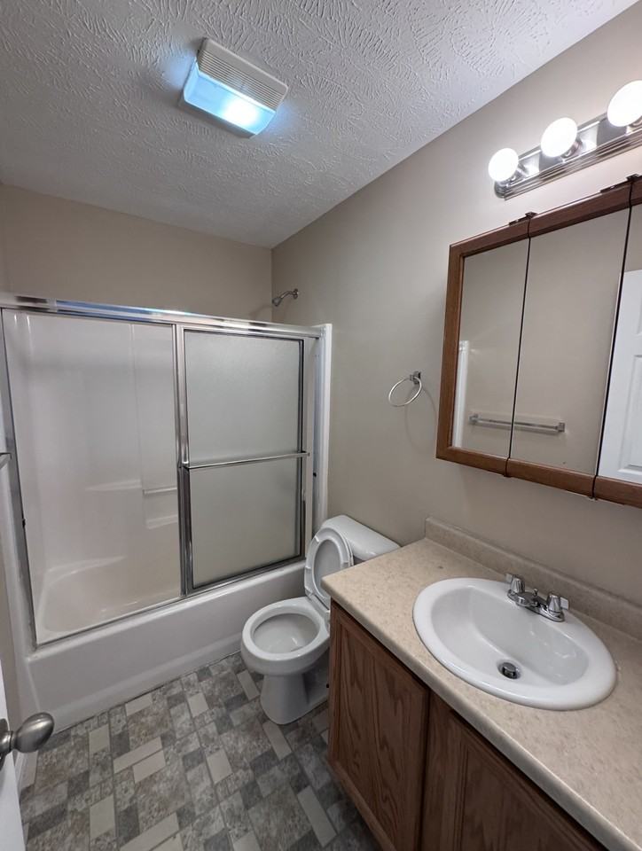 374 Colter Ave #1 - Photo 7 of 8