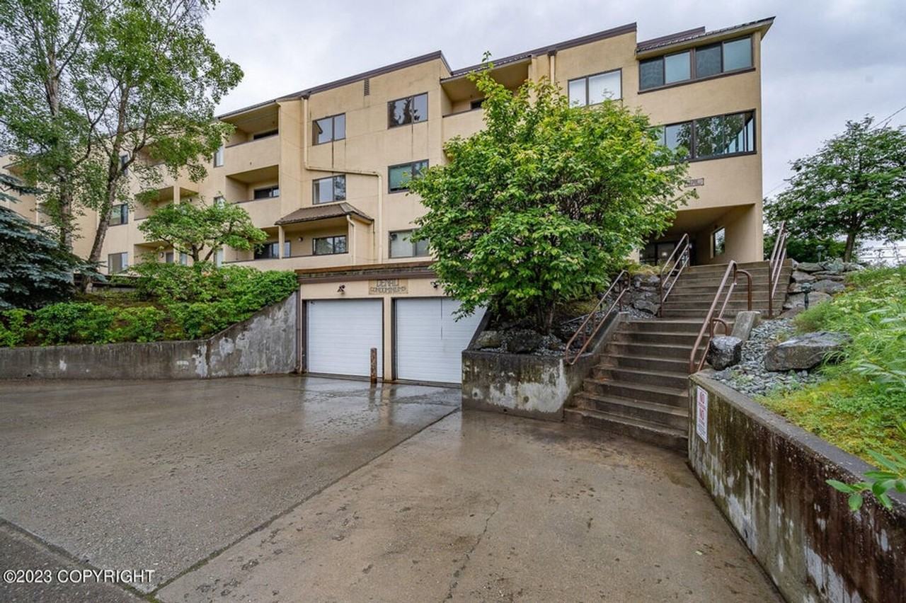 1201 Denali St #303 - Photo 2 of 17