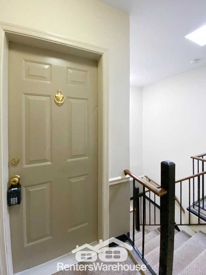 1719 N Troy St #8-399 - Photo 4 of 31