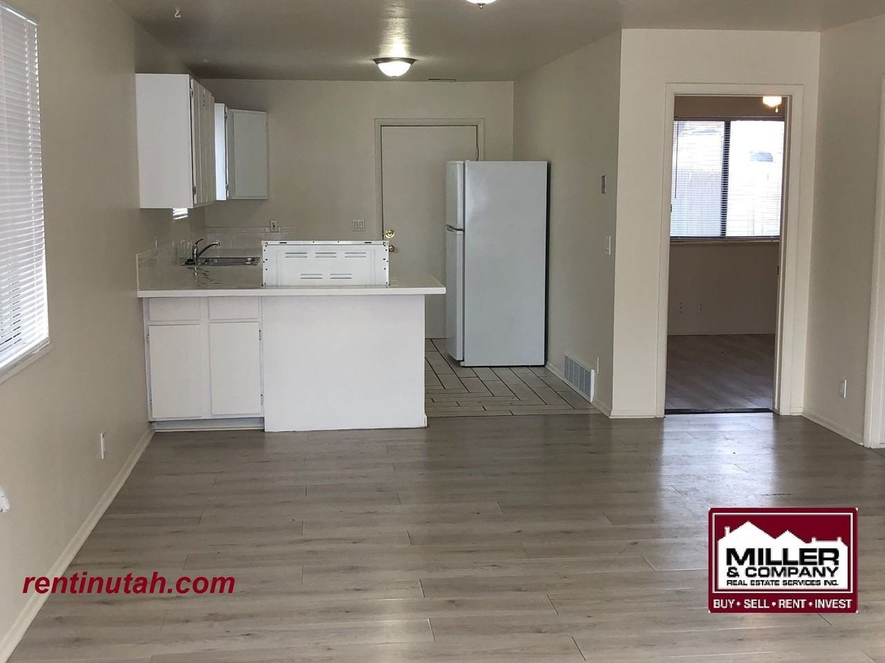 265 E Rigdon Ave #1 - Photo 2 of 9