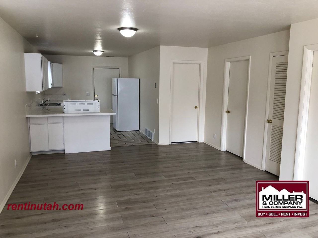 265 E Rigdon Ave #1 - Photo 3 of 9