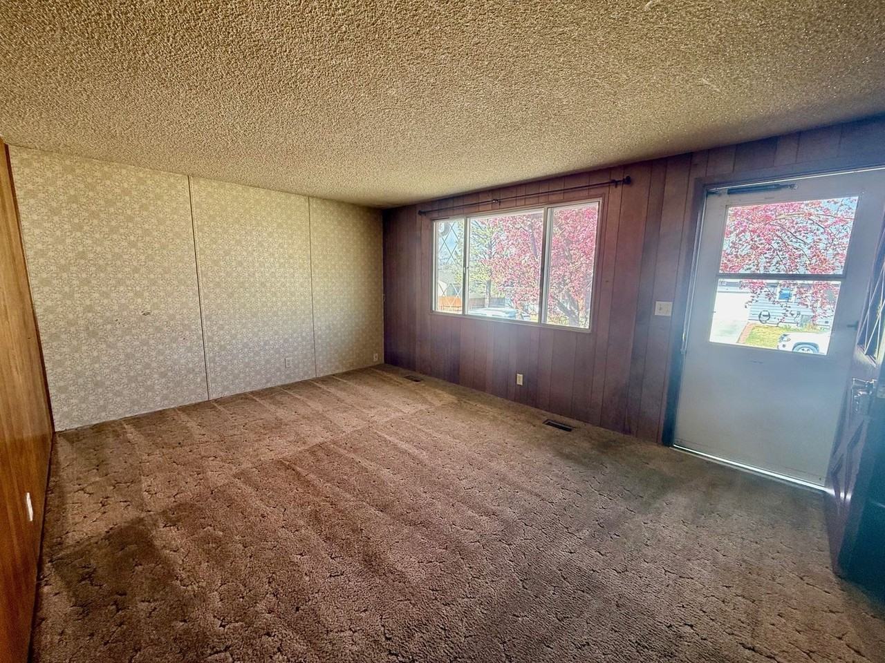 1641 S Fairdale Ave - Photo 2 of 9