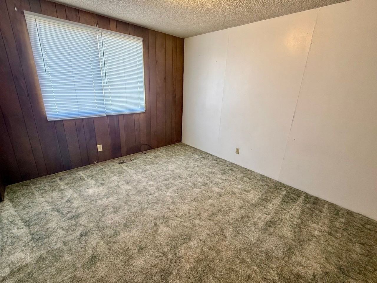 1641 S Fairdale Ave - Photo 6 of 9