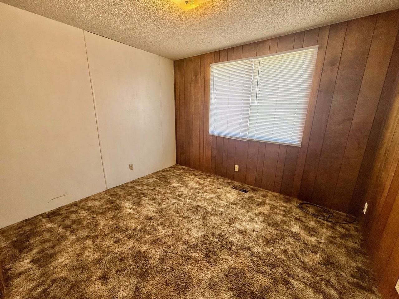 1641 S Fairdale Ave - Photo 7 of 9