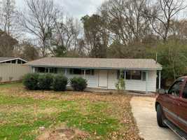 featured image of 77 Spence Ave