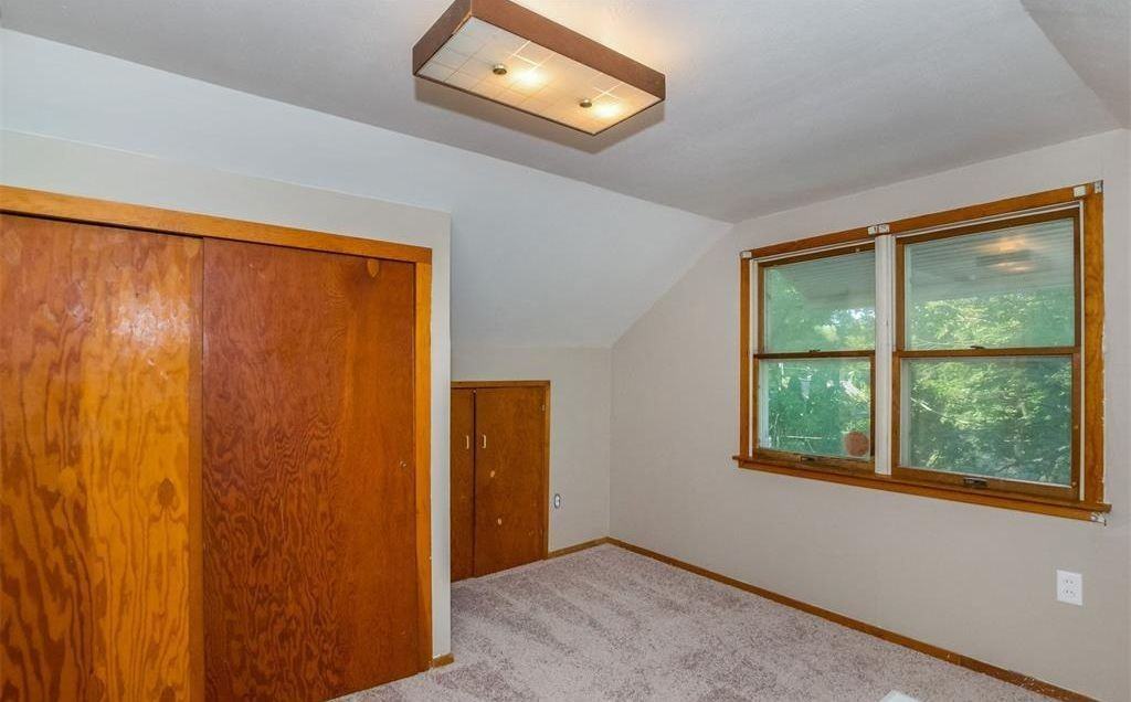 1050 17th St Ne - Photo 3 of 15