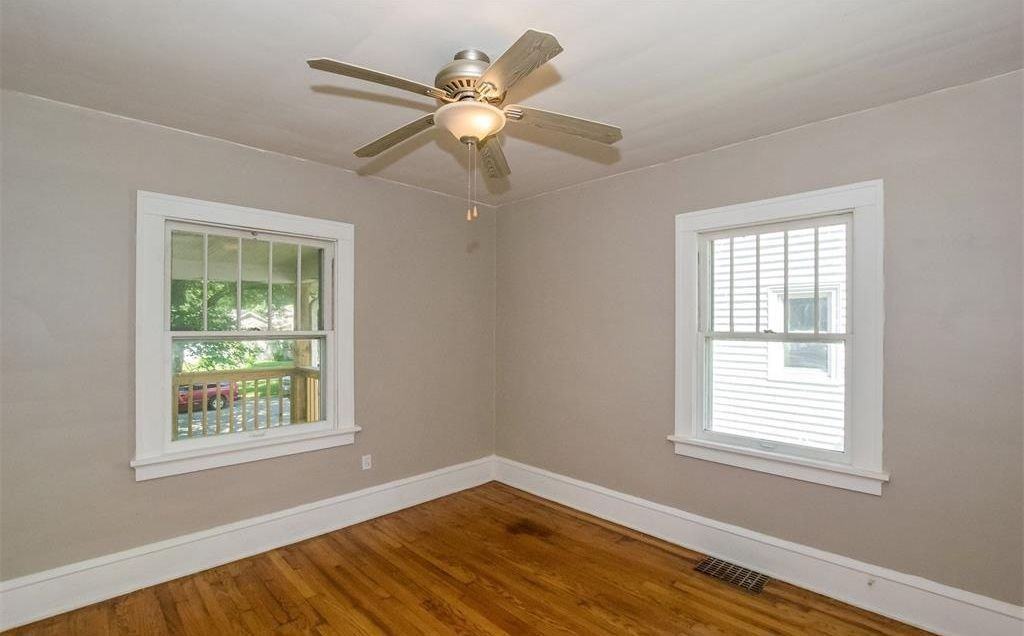 1050 17th St Ne - Photo 6 of 15