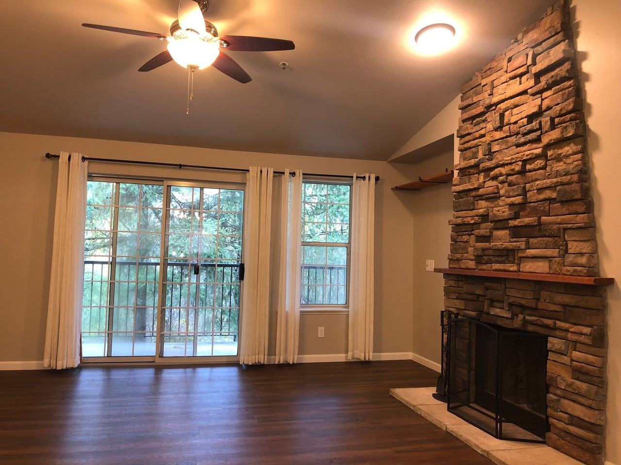 580 Front St S #D312 - Photo 2 of 15