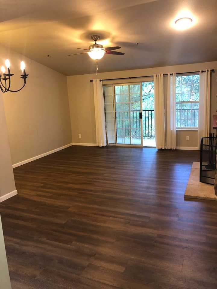 580 Front St S #D312 - Photo 4 of 15