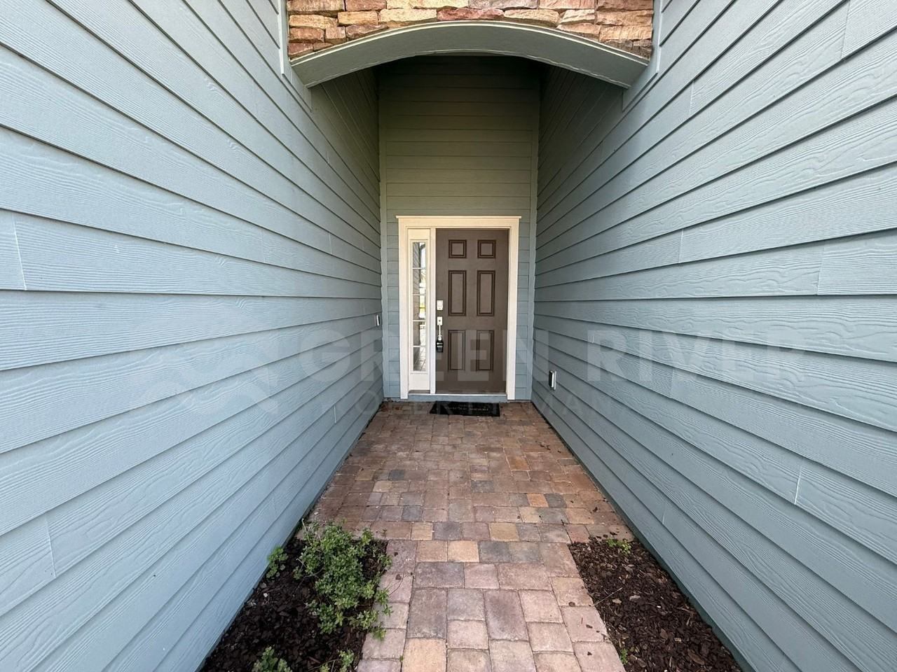 2717 White Cedar Ln - Photo 2 of 50