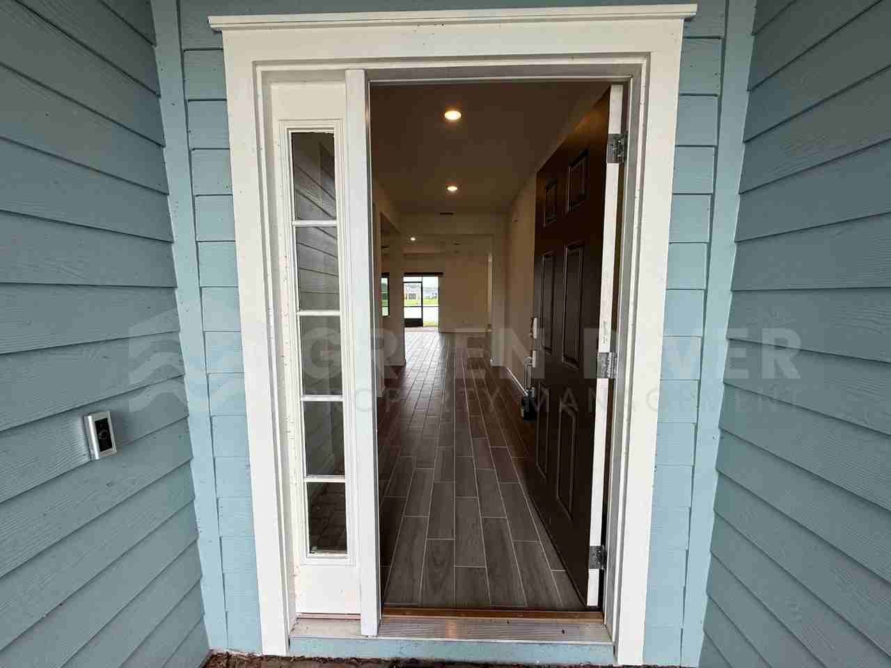 2717 White Cedar Ln - Photo 4 of 50