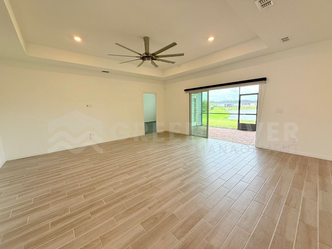 2717 White Cedar Ln - Photo 7 of 50