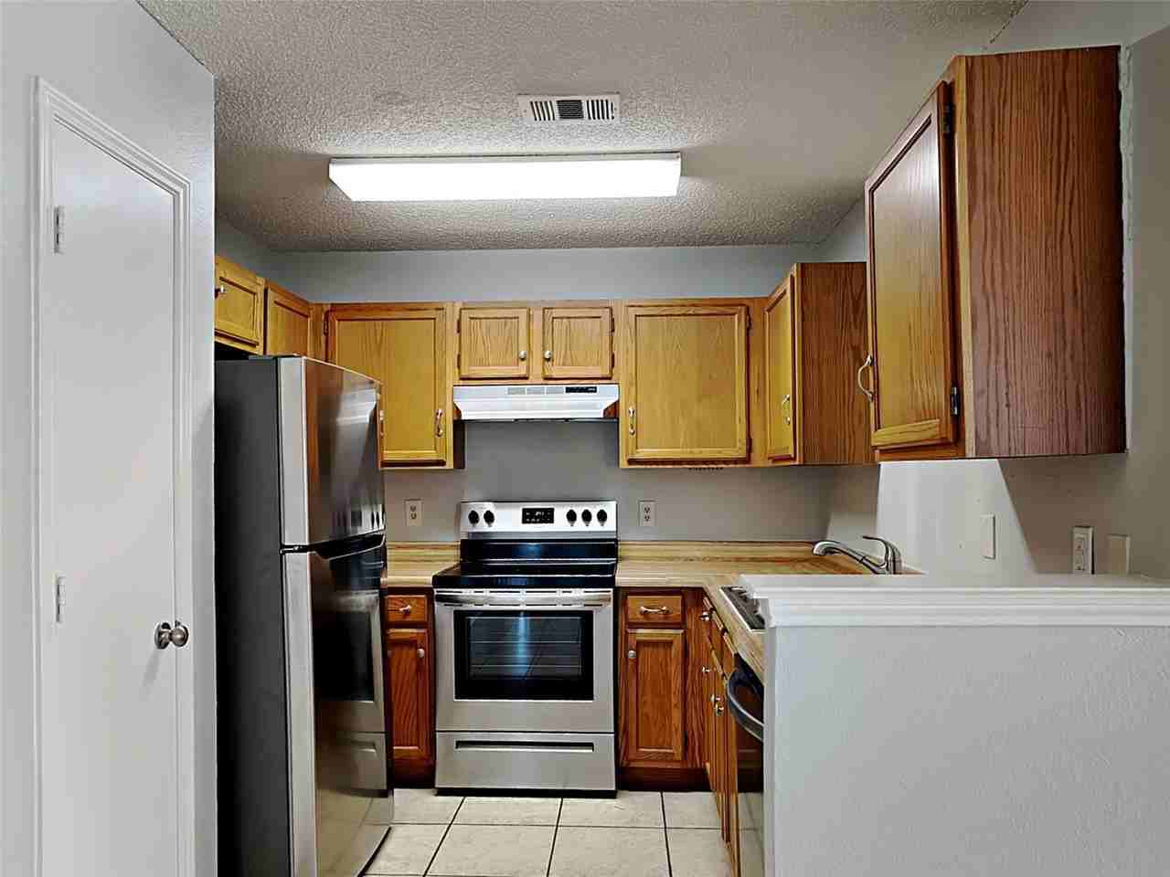 6701 Windwillow Dr - Photo 4 of 19