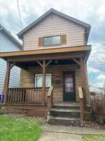 featured image of 712 E Reynolds St