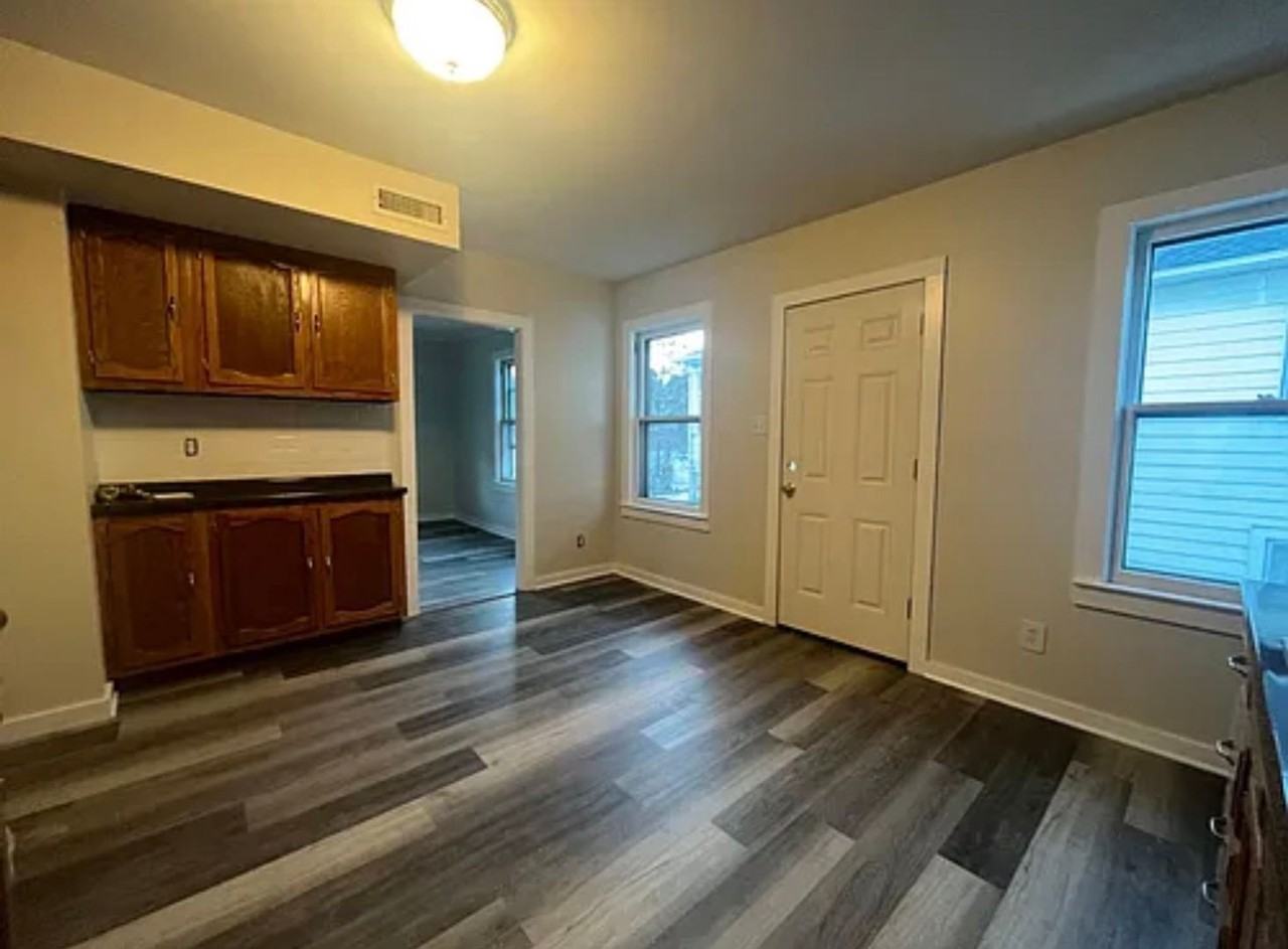 24 Christine St - Photo 2 of 10