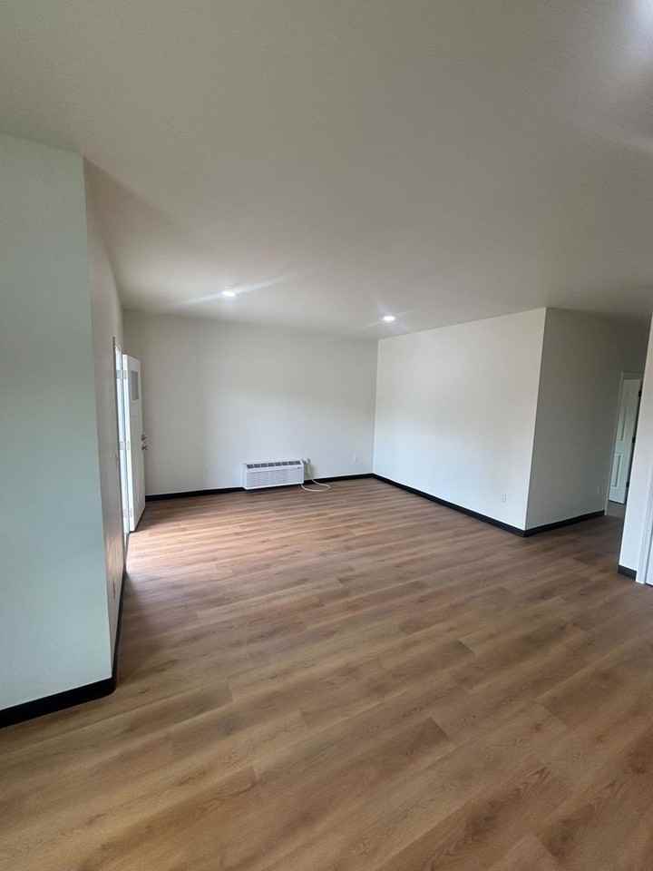 231 Walnut Hill Ln - Photo 2 of 8