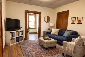 featured image of 501 E Chestnut St