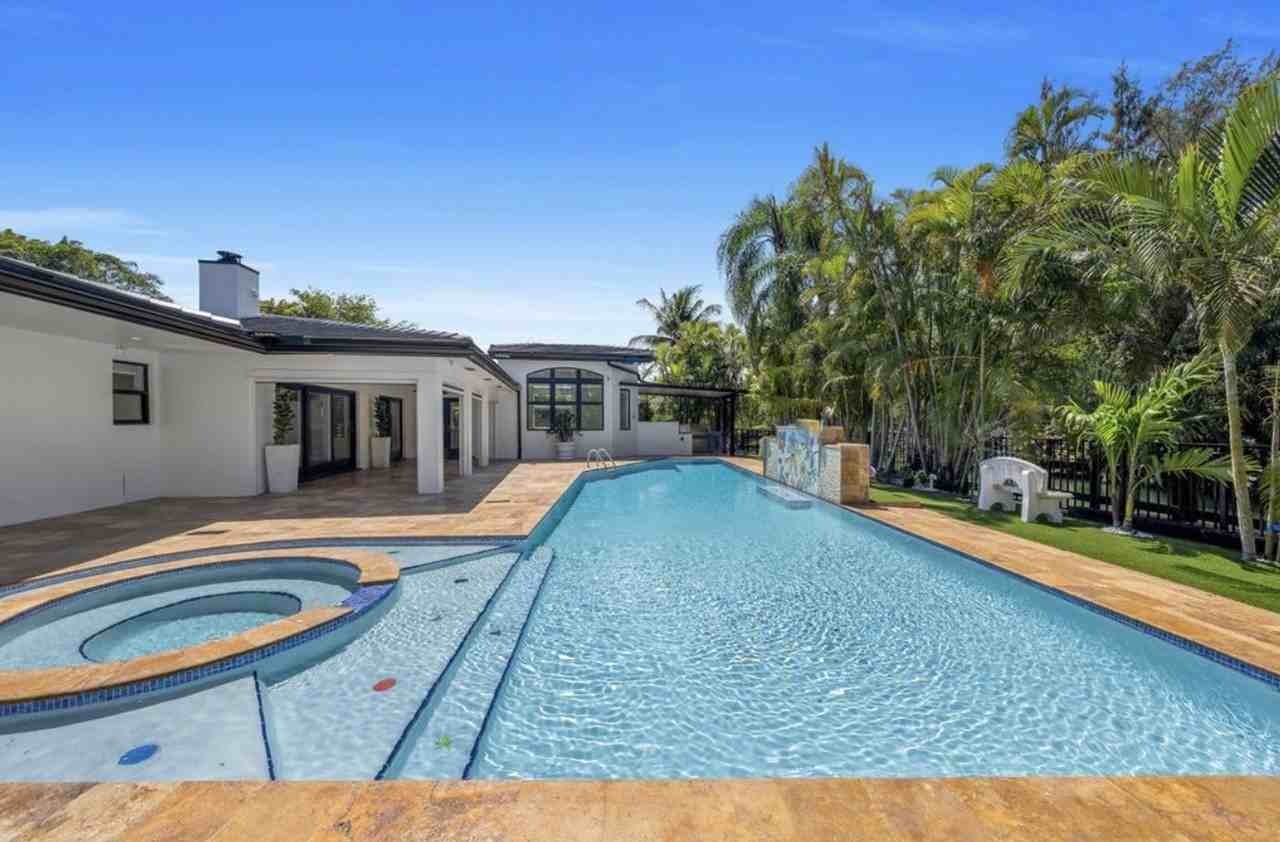 5120 Carillo St - Photo 3 of 50