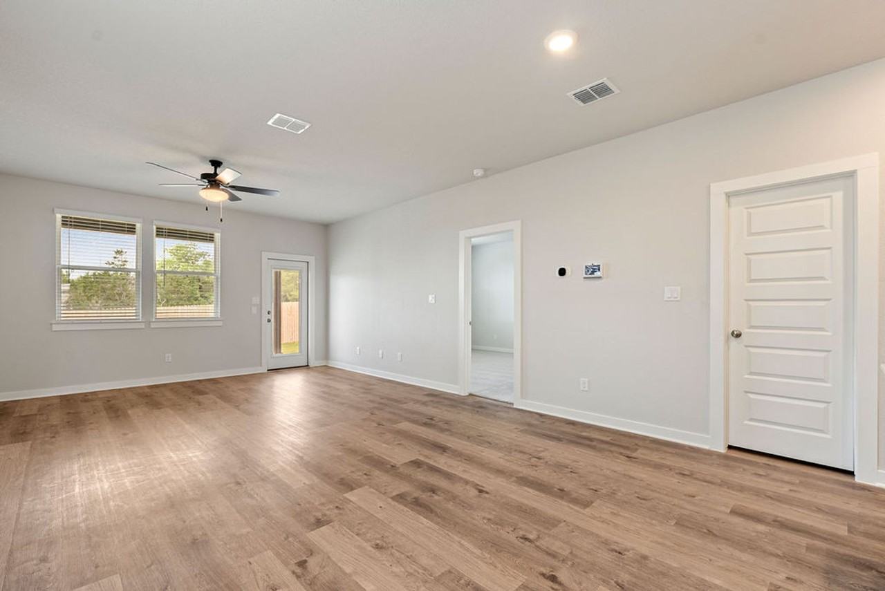 1232 Lavender Way - Photo 4 of 27